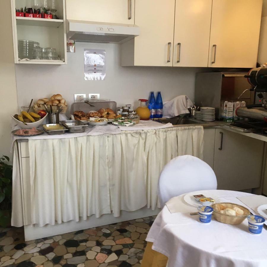 Bed & Breakfast Alloggi Santa Sofia Venezia